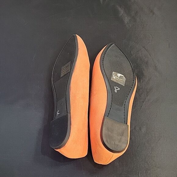 BRAND NEW CHARLES ALBERT SUEDE POINTED TOE SLIP-ON WOMEN"S FLAT SHOE - Picture 12 of 13